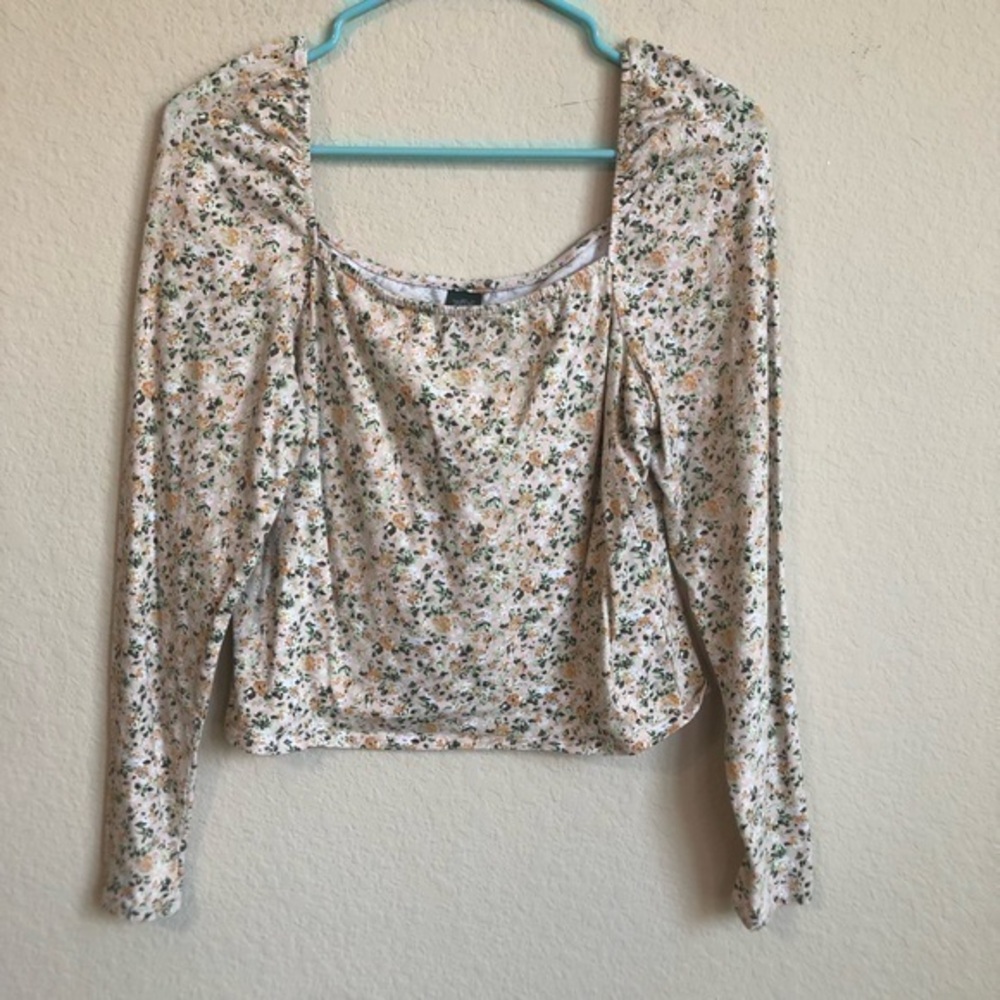 Wild Fable Top Floral Cream Green Flowers  Long Puff Sleeves Boho Bohemian